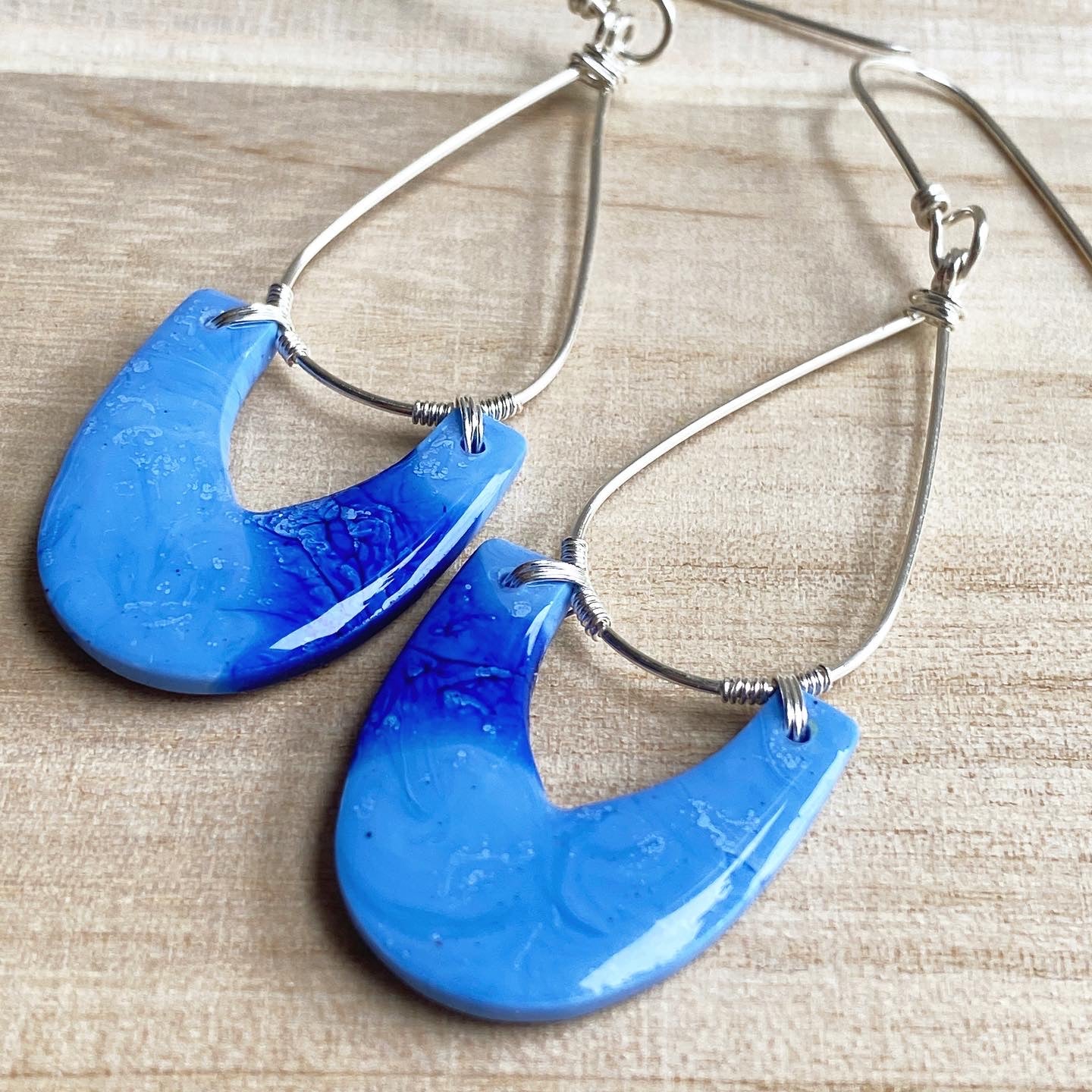 Iris | Blue Long Teardrop